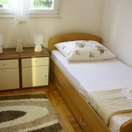 Ana Apartment