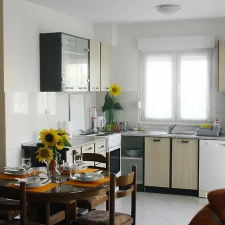 Ana Apartment Split